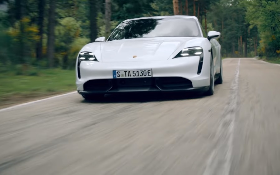Porsche Taycan: «Εκρηκτική» και… ερωτεύσιμη! video
