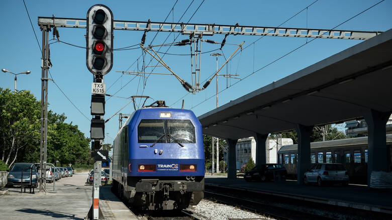 ΤΡΑΙΝΟΣΕ: Ποια δρομολόγια δεν θα πραγματοποιηθούν λόγω της στάσης εργασίας σιδηροδρομικών