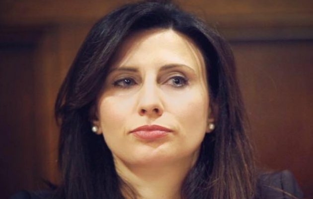 Η ΠΟΑΣΥ απειλεί την Νίνα Κασιμάτη: «Αν δεν ζητήσει συγγνώμη θα κινηθούμε νομικά»