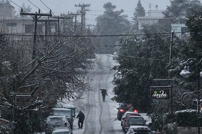 Τρελός καιρός! Χιόνι ίσως και στην Αττική – Ποιες περιοχές θα επηρεαστούν έντονα