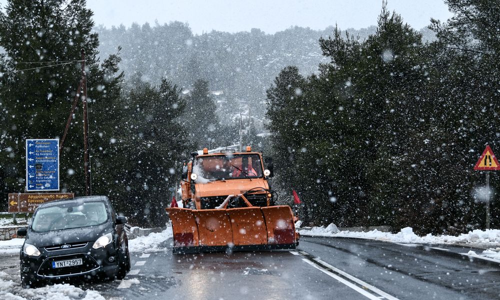 Καιρός: Χιόνια στα βόρεια προάστια- Νέο κύμα ψύχους από την Κυριακή