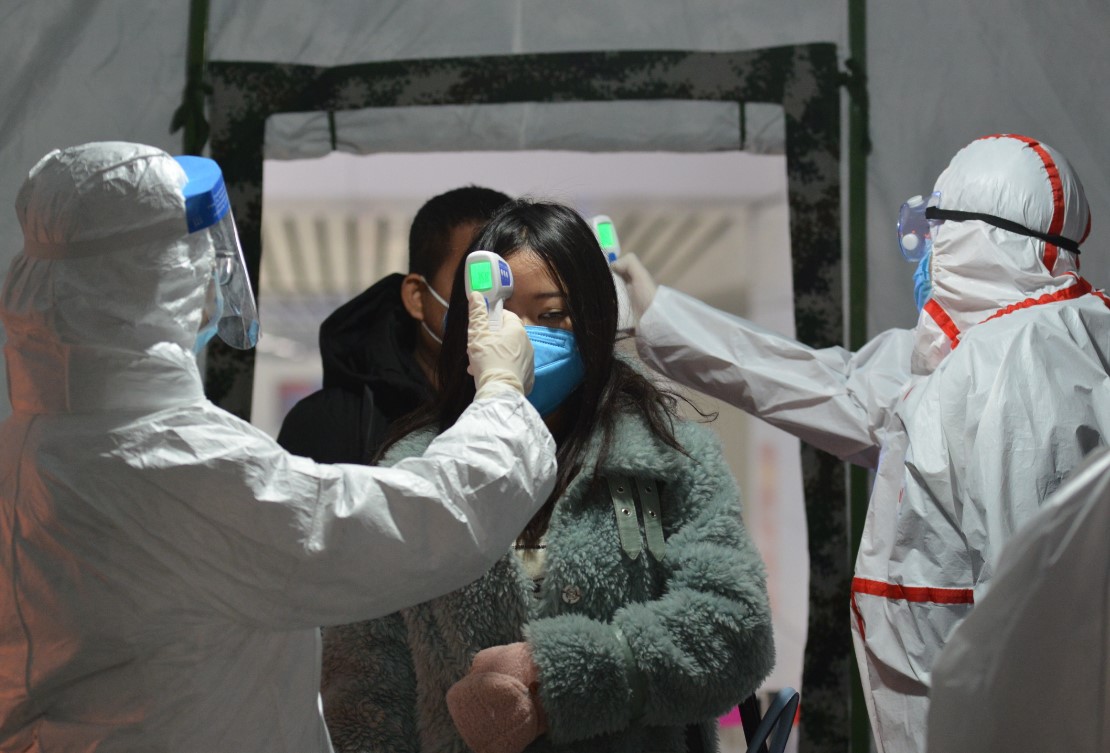 Έκθεση για την πανδημία: ΠΟΥ και Κίνα θα μπορούσαν να αντιδράσουν πιο γρήγορα