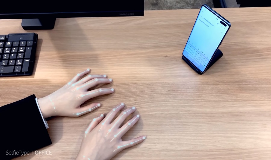 Τεχνολογία: Νέα… επανάσταση με το αόρατο πληκτρολόγιο της Samsung! video