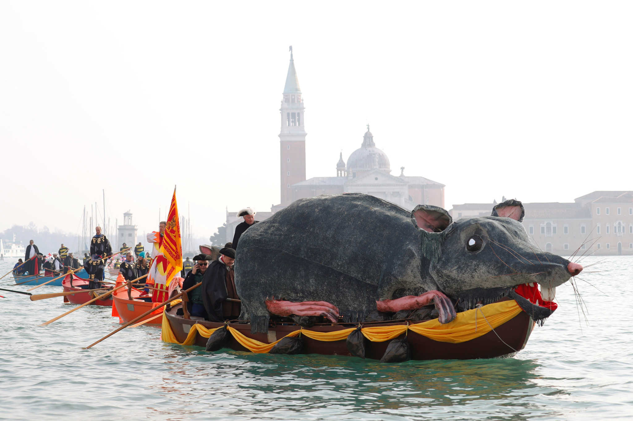 Κοροναϊός: Στον «αέρα» το καρναβάλι της Βενετίας – Πάνω από 100 τα κρούσματα