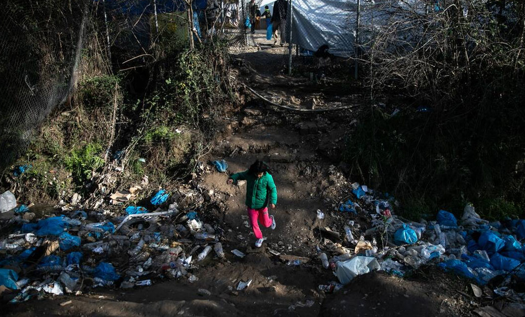 Κουμουτσάκος: Κάρτα εισόδου – εξόδου στα νέα κλειστά κέντρα για τους πρόσφυγες