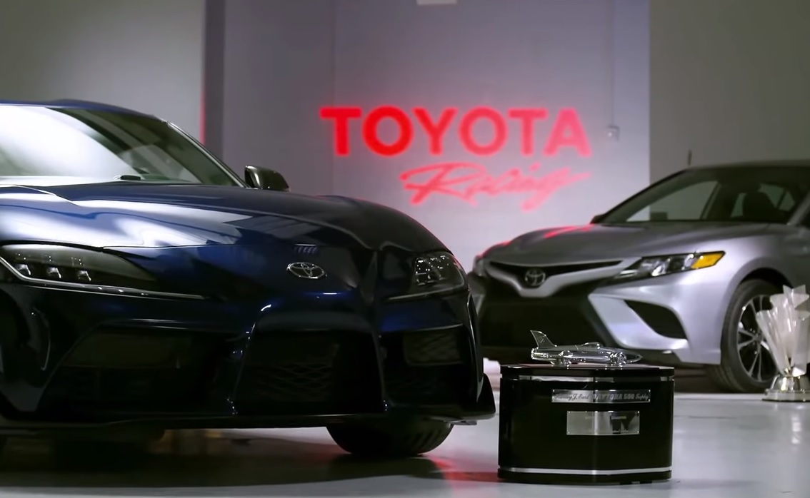 Toyota GR Supra: “Συστήνεται” με… τρελά γκάζια! video