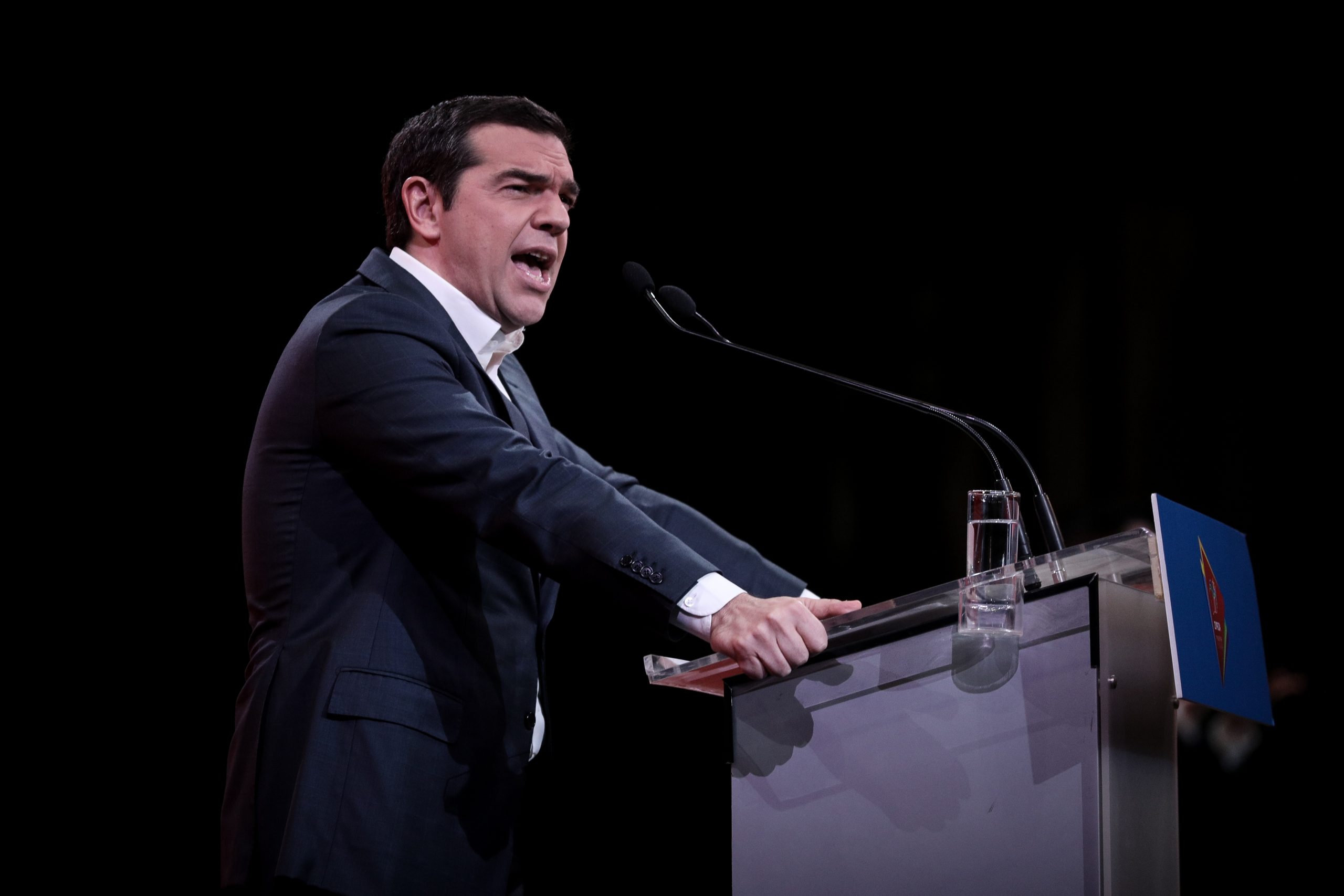 ΣΥΡΙΖΑ: Οι «προεδρικοί» ετοιμάζουν κείμενο μετά το… νεύμα Τσίπρα!