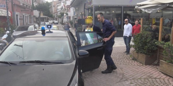 Ζάκυνθος: Πανικός για τον αντικαπνιστικό νόμο – Θαμώνες στα χέρια με αστυνομικούς