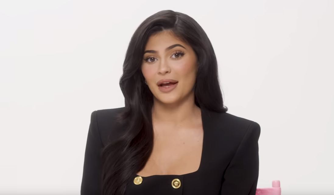 Kylie Jenner: Δωρίζει ένα εκατομμύριο δολάρια στα νοσοκομεία του Λος Άντζελες για τον κορονοϊό