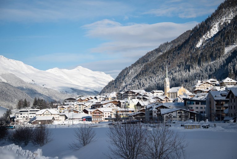 Κορονοϊός: Το μαγευτικό χωριό της Αυστρίας που σκόρπισε τον ιό στην Ευρώπη