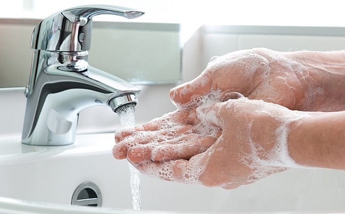 Κορονοϊός: Πλύσιμο χεριών και… απολύμανση! SOS για άτομα με δερματικές παθήσεις