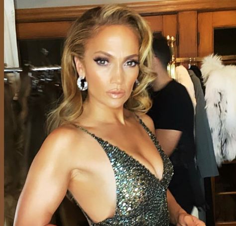 Η Jennifer Lopez φόρεσε ξανά δημιουργία Έλληνα σχεδιαστή!