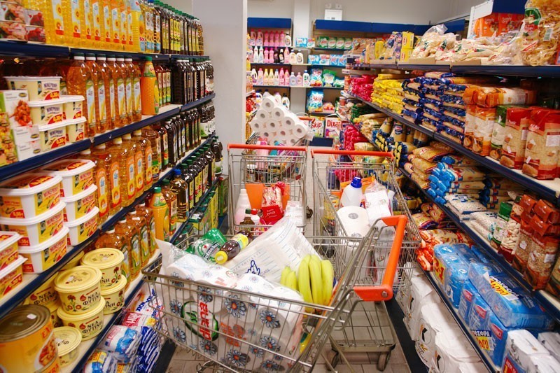 Αναστάτωση σε σούπερ μάρκετ στην Καλαμπάκα: Ανακοίνωσαν ότι υπάρχει κρούσμα και έφυγαν από την πίσω πόρτα… 9 πελάτες