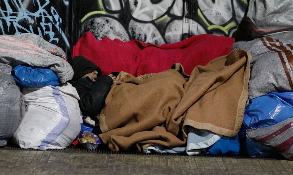 Κορονοϊός: Αδιανόητο! Έκοψαν πρόστιμα σε αστέγους στη Θεσσαλονίκη επειδή δεν «έμειναν σπίτι»