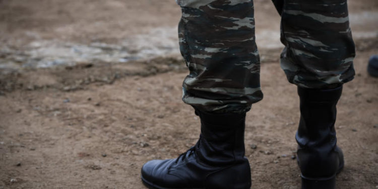 Εύβοια: Στρατιώτης συνελήφθη για τον ξυλοδαρμό της συντρόφου του
