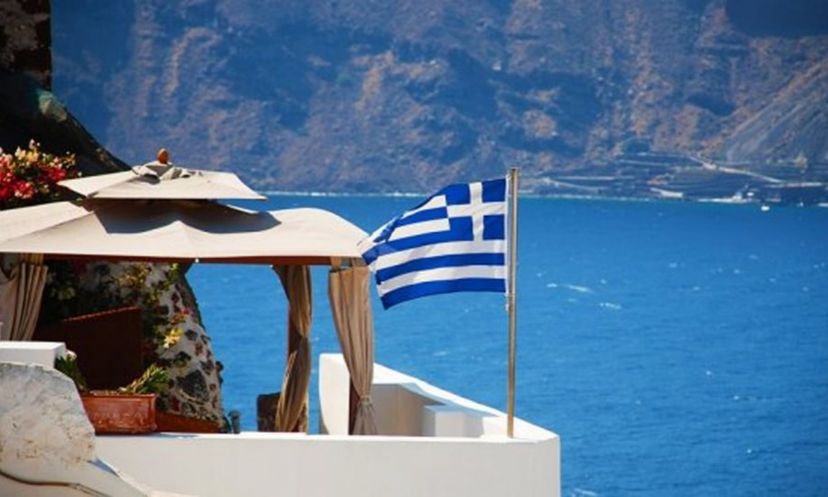 Θεοχάρης: Μέχρι τις 14 Μαΐου ανοίγει η Ελλάδα τον τουρισμό της για το καλοκαίρι