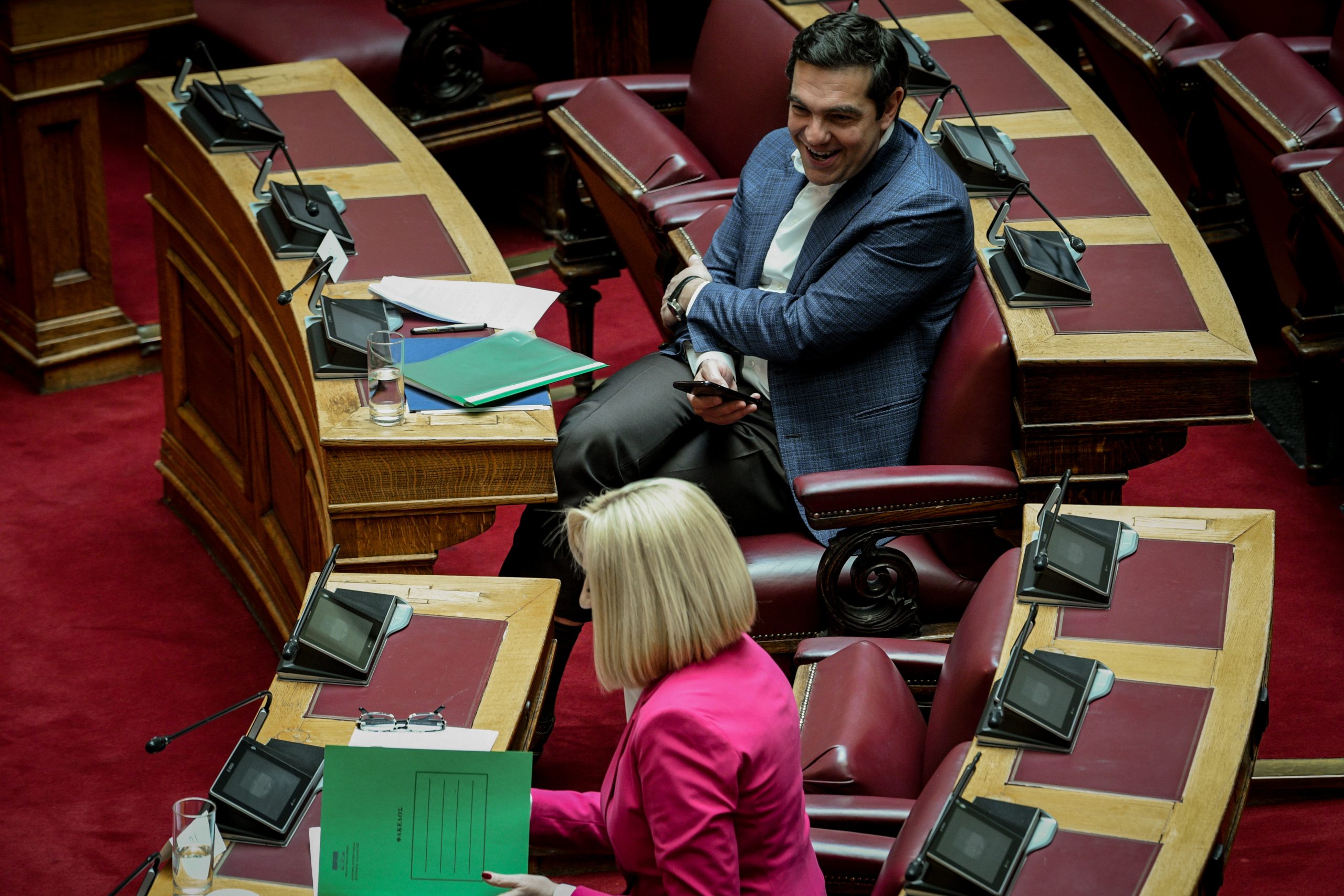 Διπλό «χτύπημα» του ΚΙΝΑΛ στον ΣΥΡΙΖΑ μετά τον «σκοτωμό» στην Βουλή