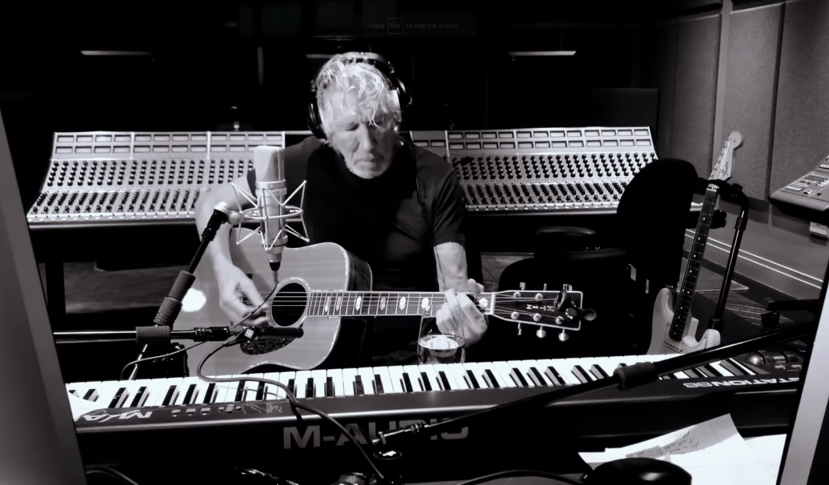 Roger Waters: Μαγική εκτέλεση του «Mother» στην… καραντίνα! video