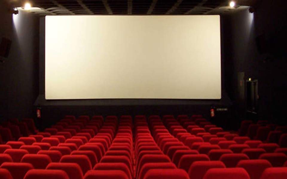 Παράταση ως τα μεσάνυχτα για τα voucher για σινεμά και θέατρο