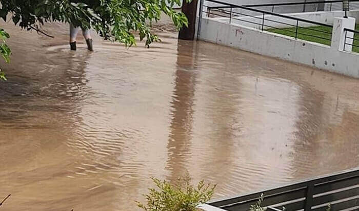 Σέρρες: Πλημμύρες και σοβαρά προβλήματα από την σφοδρή κακοκαιρία
