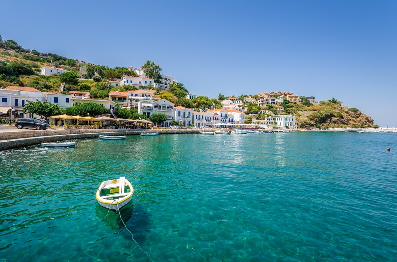 Βρετανικός Τύπος: Ποιο ελληνικό νησί είναι ιδανικό για hipsters και ποιο για ρομαντικούς
