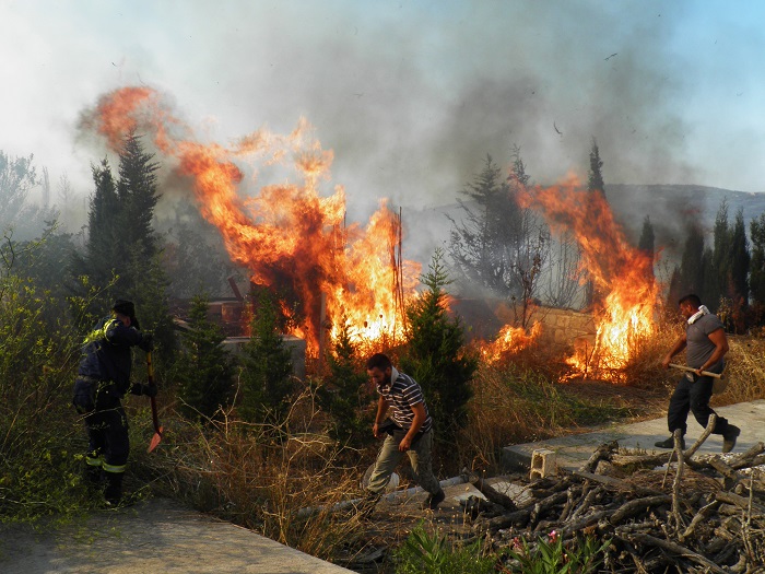 Yψηλός ο κίνδυνος πυρκαγιάς για αύριο σε εννέα περιφέρειες