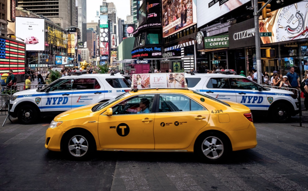 Νέα Υόρκη: Ταξιτζής βίασε 12χρονο και μετά την πήγε σπίτι της