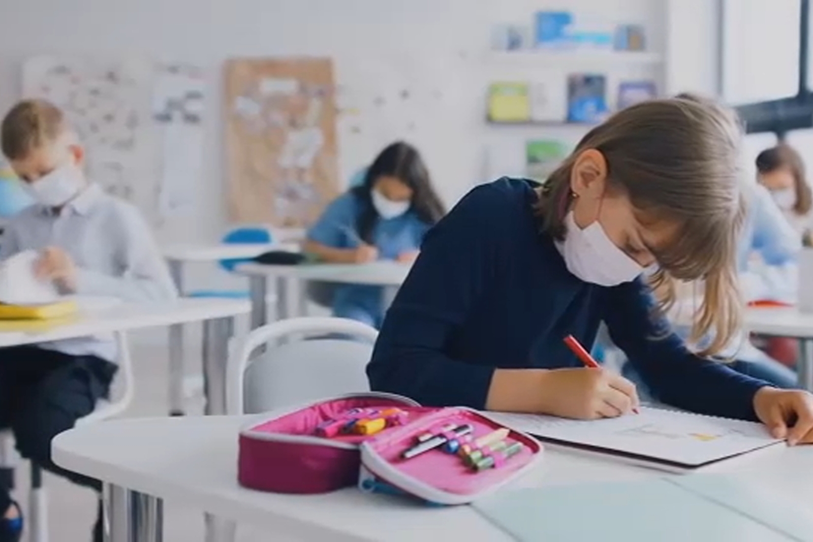 Κορονοϊός – Παγώνη: Και τα παιδιά του δημοτικού να κάνουν το εμβόλιο