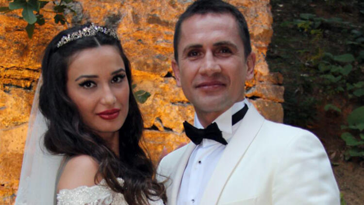 Η σύζυγος Τούρκου πρώην διεθνή ποδοσφαιριστή προσέλαβε εκτελεστή