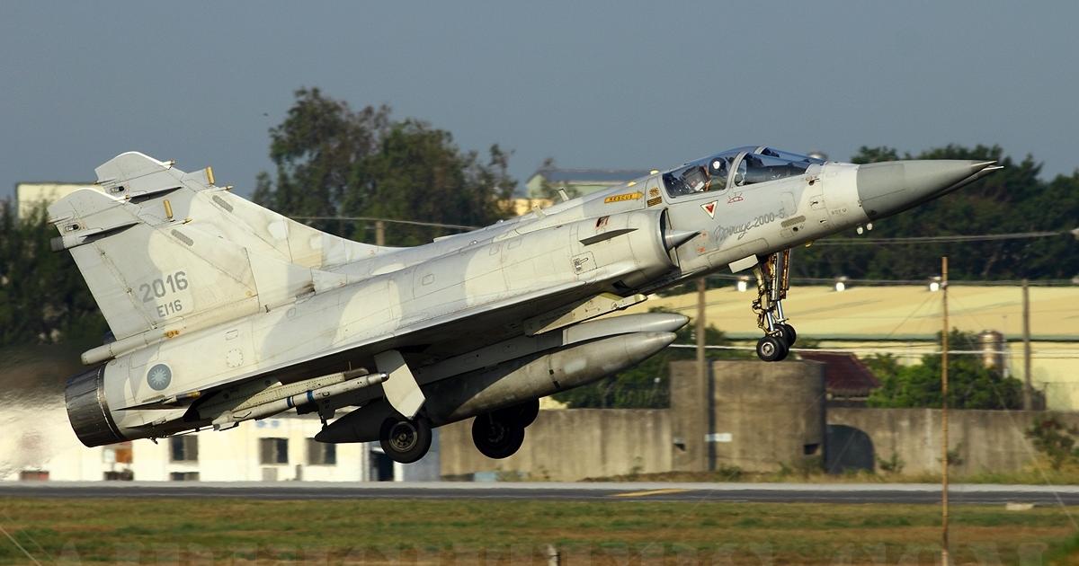 Ο ιταλικός Τύπος εκθειάζει τα ελληνικά Mirage 2000 έναντι των τουρκικών F-16