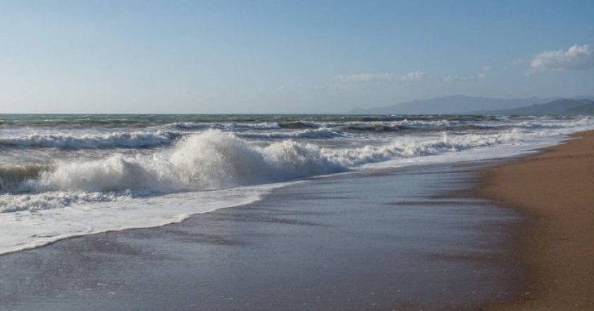 Ηράκλειο: Πτώμα ξεβράστηκε στην θάλασσα – Το στοιχείο που ίσως δώσει απαντήσεις στο μυστήριο