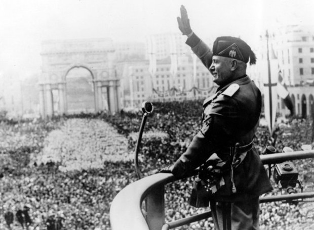 27 Οκτωβρίου 1922: Ο Μουσολίνι πραγματοποιεί τη Μεγάλη Πορεία προς τη Ρώμη