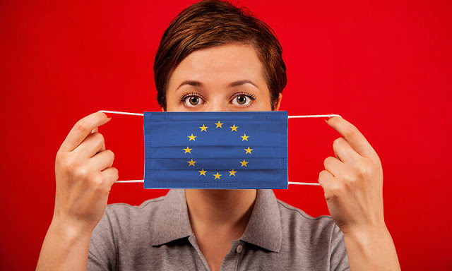 Στο «κόκκινο» λόγω κορονοϊού πάνω από τις μισές χώρες της ΕΕ