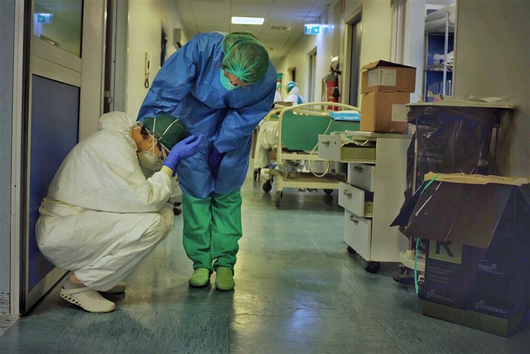 Κορονοϊός: «Λυγίζουν» τα νοσοκομεία- Στο «κόκκινο» ο δείκτης θετικότητας