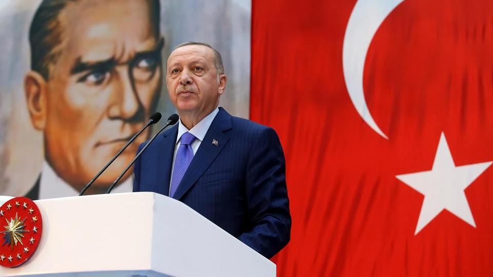 Τουρκία: Ο Ερντογάν φοβάται πραξικόπημα και στρέφεται κατά ναυάρχων