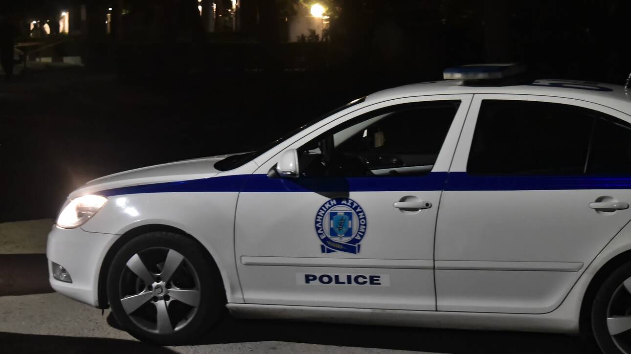 Τραγωδία στα Καλύβια: Αυτοκτόνησε μπροστά στους αστυνομικούς