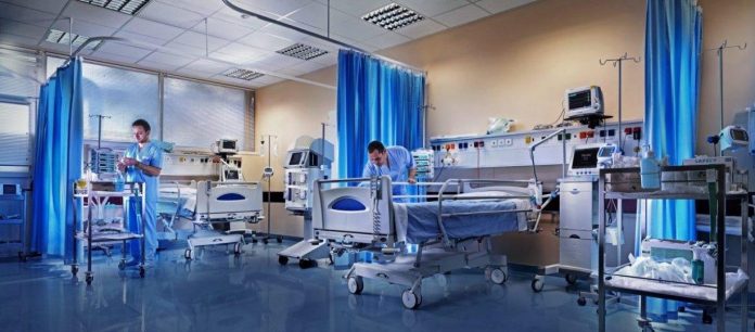 Ασφυξία στον Ευαγγελισμό: Πέντε ασθενείς διασωληνωμένοι σε απλή κλινική ελλείψει ΜΕΘ