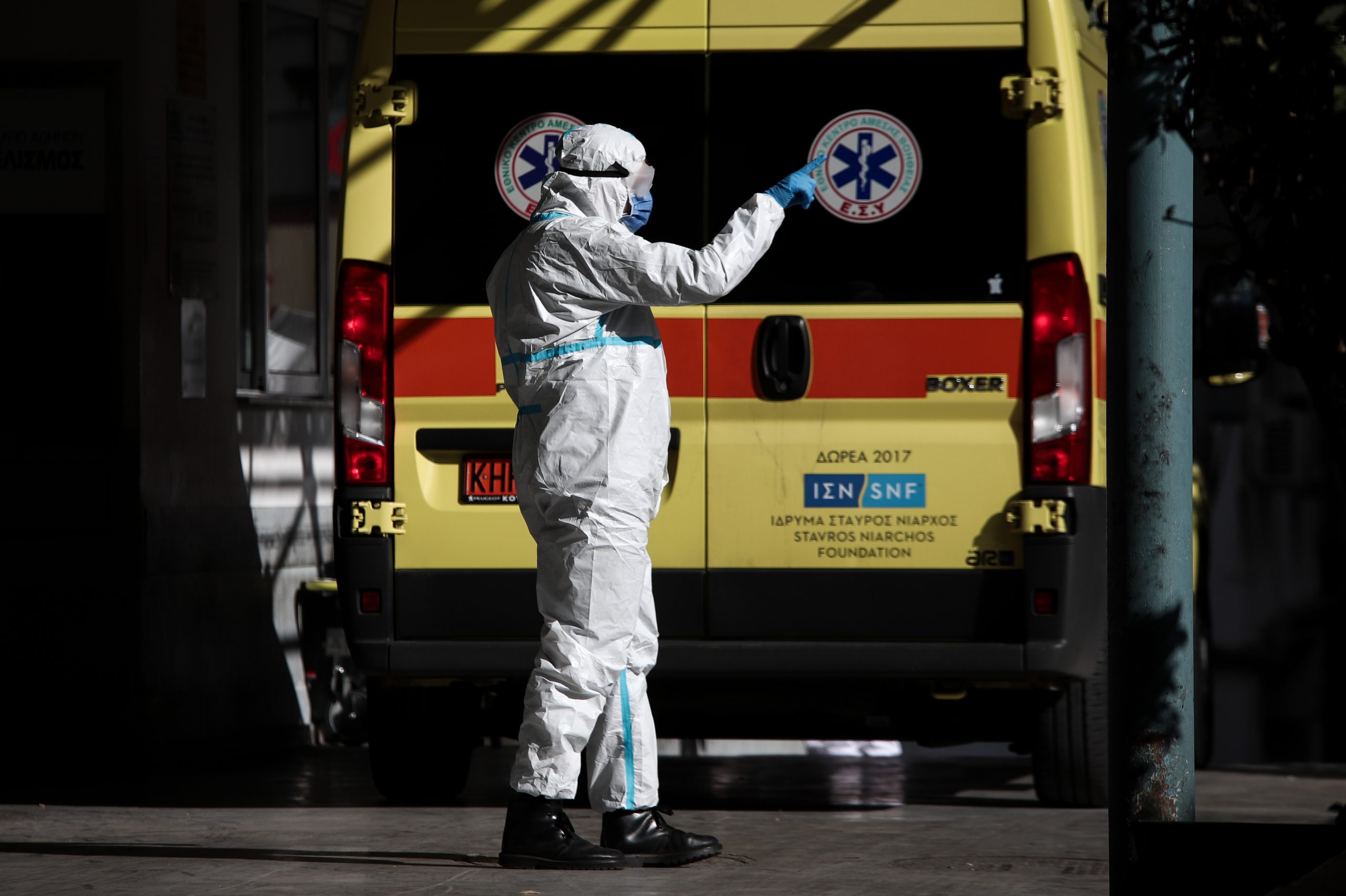 Κορονοϊός: Πέθανε 59χρονος νοσηλευτής, πατέρας δύο παιδιών – 15 υγειονομικοί νεκροί