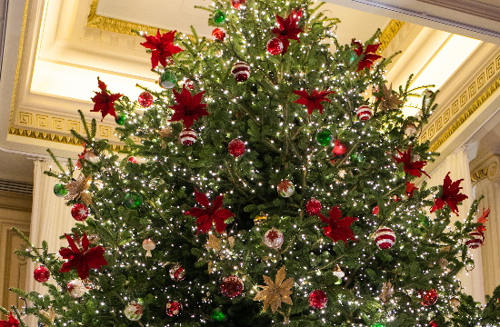Πότε το χριστουγεννιάτικο δέντρο μπορεί να μείνει και μετά τα Φώτα