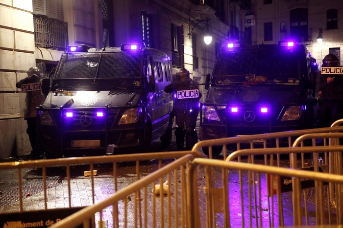 Ισπανία: Συνεχίζονται οι κινητοποιήσεις υπέρ του φυλακισμένου ράπερ Πάμπλο Χασέλ