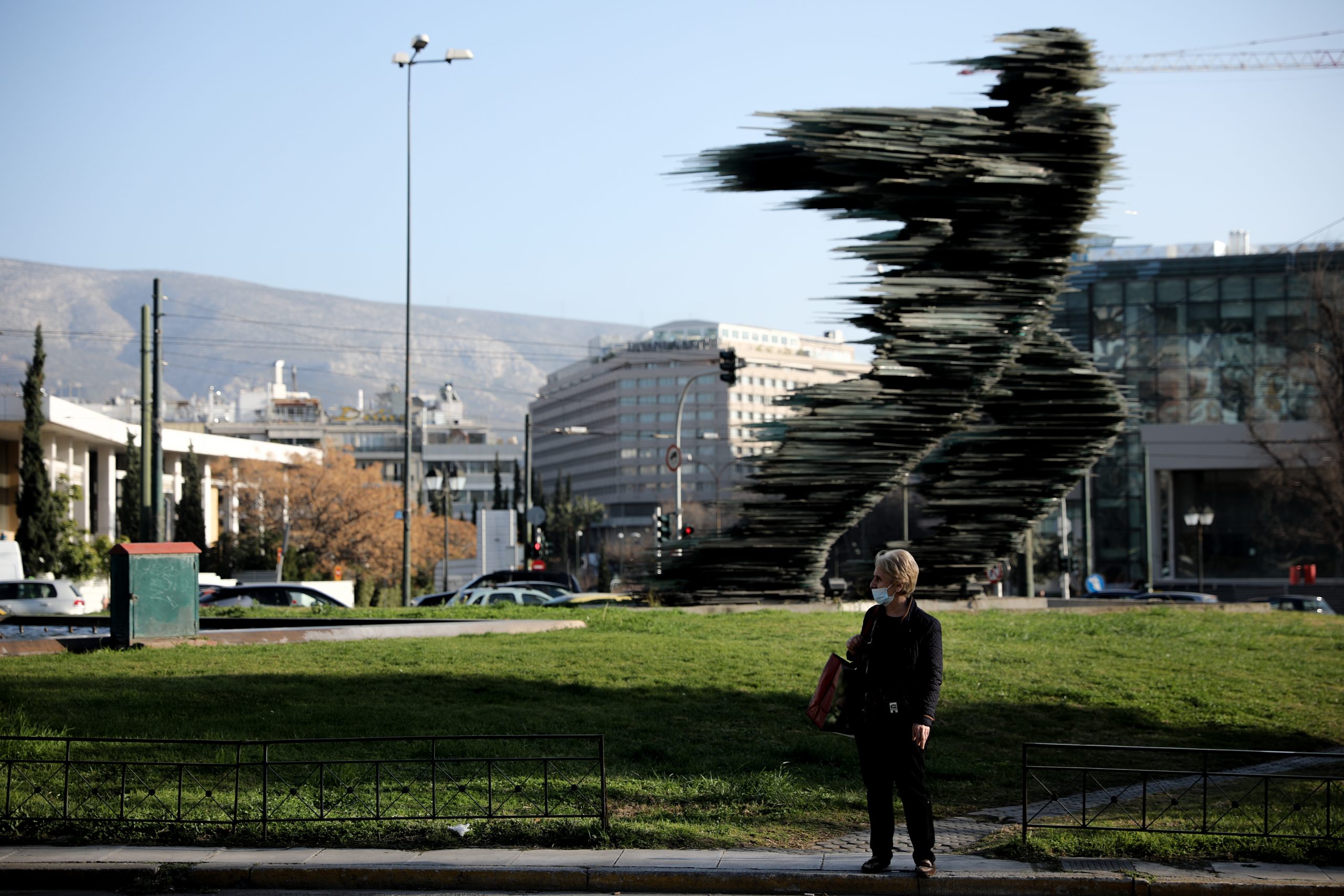 Lockdown: Μέχρι 3 δισ. ευρώ θα στοίχιζε στην Ελλάδα το «σκληρό λουκέτο»!