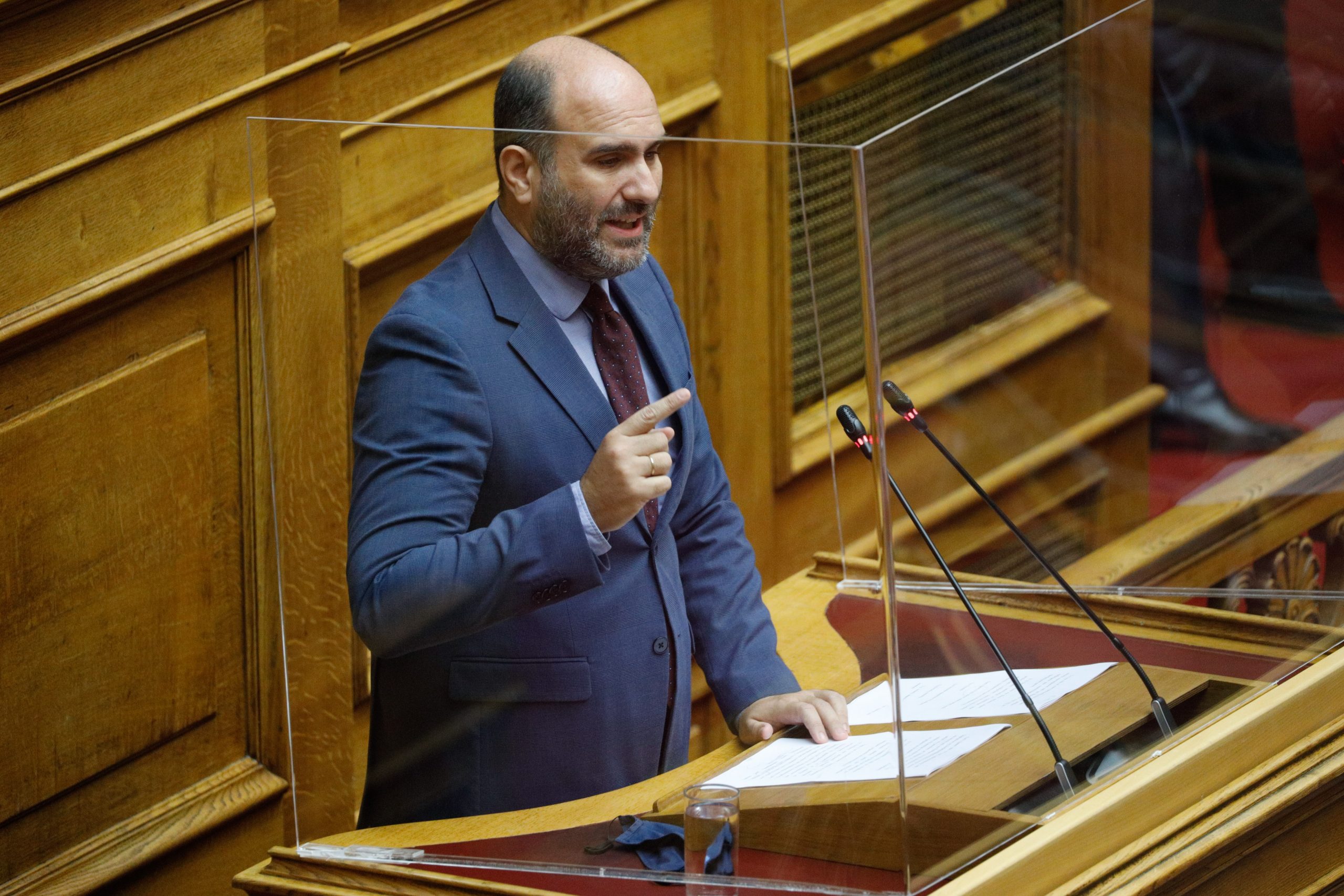 Δημήτρης Μαρκόπουλος: Επίθεση με αεροβόλο στο γραφείο του βουλευτή της ΝΔ