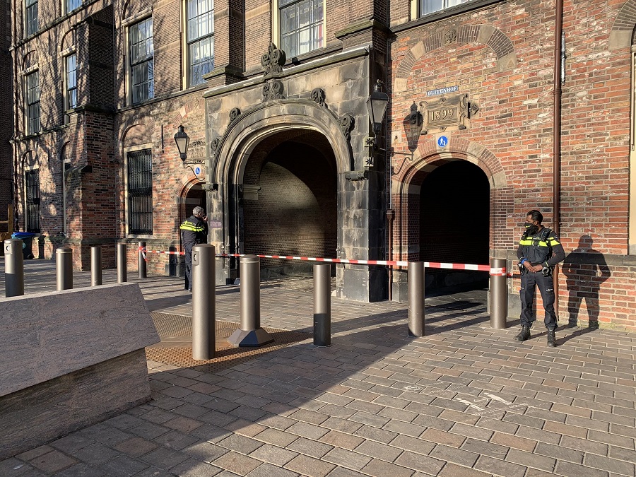 Ολλανδία: Εκκενώθηκε το κοινοβούλιο στη Χάγη – Απειλή για βόμβα