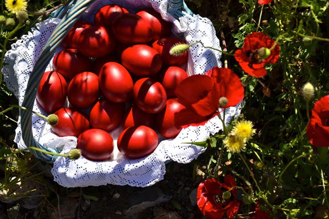 Κυριακή του Πάσχα/ Η Ορθοδοξία γιορτάζει την Ανάσταση του Κυρίου: Με τι καιρό θα σουβλίσουμε τον οβελία