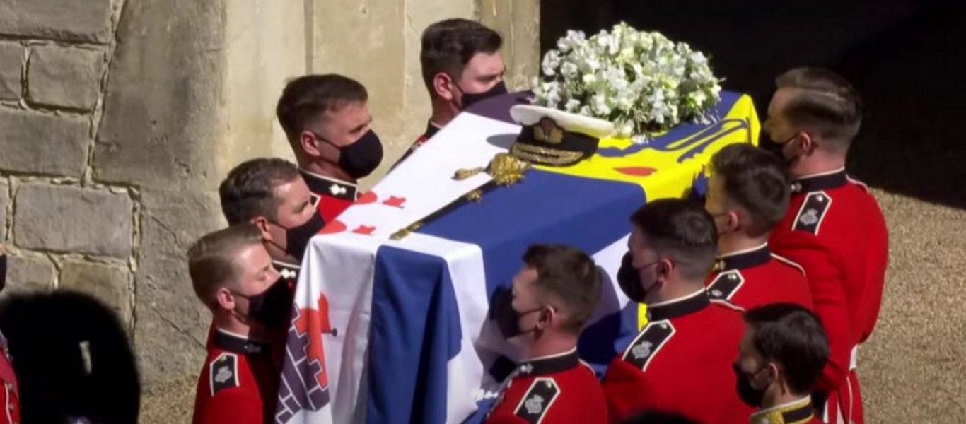 Η κηδεία του πρίγκιπα Φίλιππου: Και η ελληνική σημαία στο λάβαρο για το τελευταίο του ταξίδι (vids&pics)