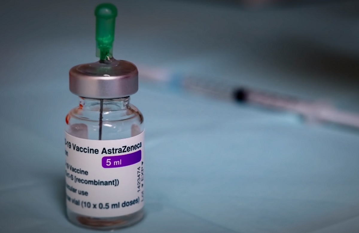 AstraZeneca: Παραδέχεται ότι το εμβόλιο Covid μπορεί να προκαλέσει σπάνιες θρομβώσεις
