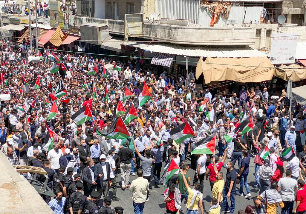 Χιλιάδες Ιορδανοί διαδηλώνουν υπέρ των Παλαιστινίων
