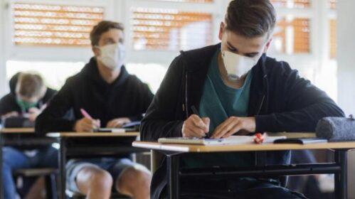 Σχολεία: Η μάσκα που είναι απαραίτητη για όλους τους μαθητές από Δευτέρα