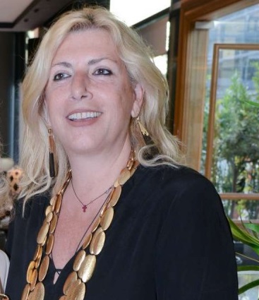  Ιζαμπέλα Αρβανίτη