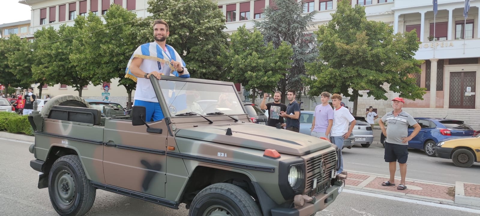 Στέφανος Ντούσκος -Ιωάννινα: Με στρατιωτικό όχημα ο Έλληνας Ολυμπιονίκης (pics)